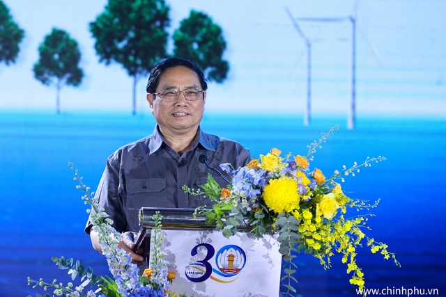 Thủ tướng: Ưu tiên thu hút đầu tư vào năng lượng tái tạo tại Bình Thuận